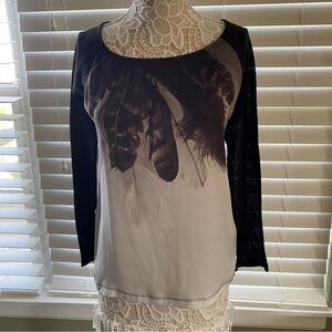 Orsay Top feather print long sleeves scoop neckline Chic bohemian vibe Blouse M